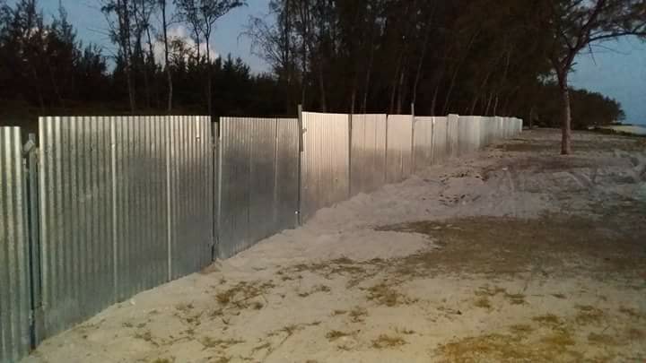 Laplaz Piblik Pomponet